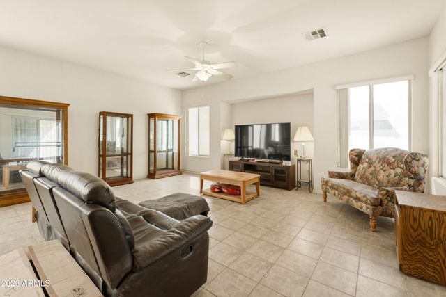 2935 E LEXINGTON Avenue, Gilbert, AZ 85234