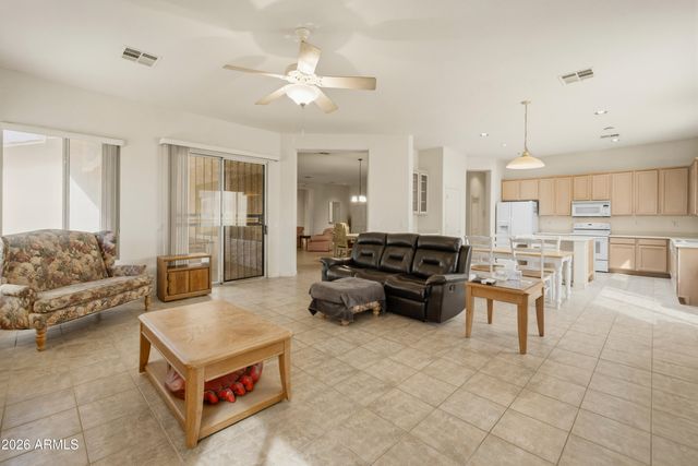 2935 E LEXINGTON Avenue, Gilbert, AZ 85234