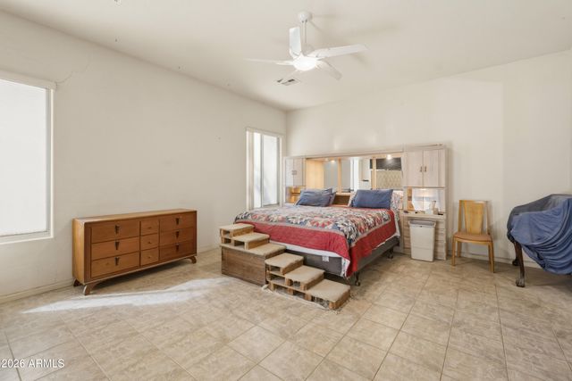 2935 E LEXINGTON Avenue, Gilbert, AZ 85234