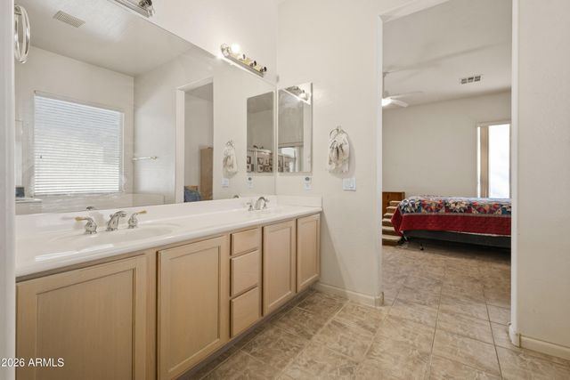 2935 E LEXINGTON Avenue, Gilbert, AZ 85234