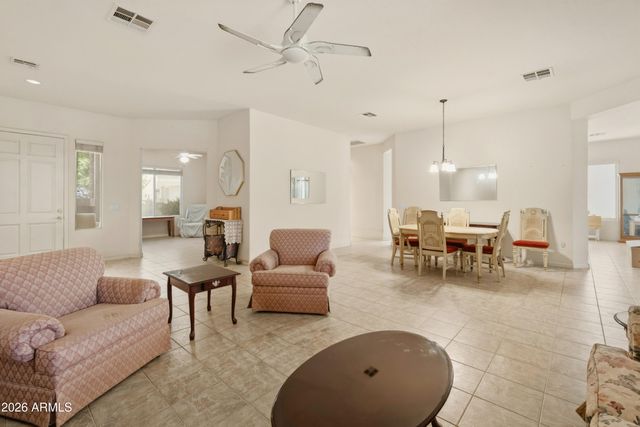 2935 E LEXINGTON Avenue, Gilbert, AZ 85234