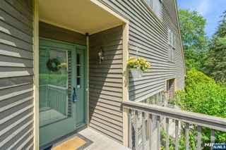 22 Foxboro Lane H, West Milford, NJ 07480