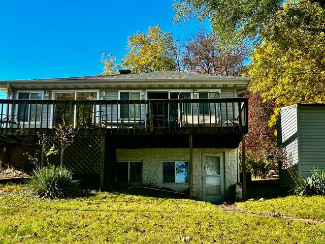 115 W Lakeview Drive, Lowell, IN 46356