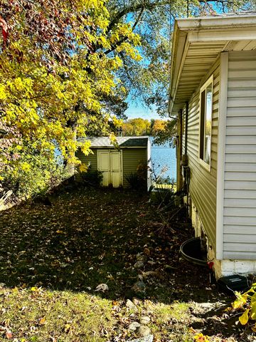 115 W Lakeview Drive, Lowell, IN 46356