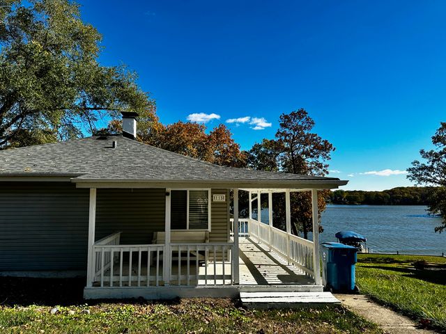 115 W Lakeview Drive, Lowell, IN 46356