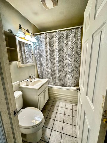 115 W Lakeview Drive, Lowell, IN 46356