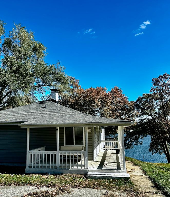 115 W Lakeview Drive, Lowell, IN 46356