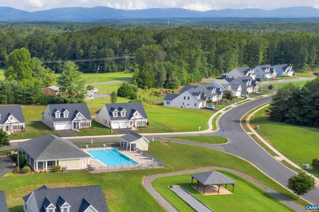 82 CRAPE MYRTLE DR, Palmyra, VA 22963