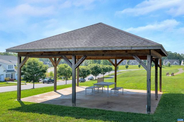 82 CRAPE MYRTLE DR, Palmyra, VA 22963