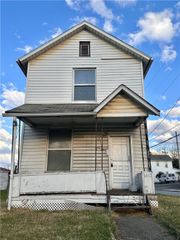 1617 Moravia St, New Castle/8th, PA 16101