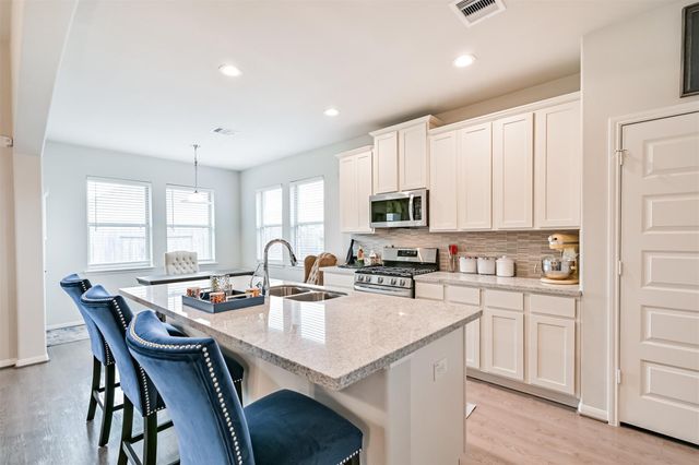 13710 Alaskan Brown Bear Trail, Crosby, TX 77532