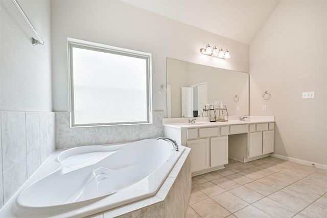 13710 Alaskan Brown Bear Trail, Crosby, TX 77532