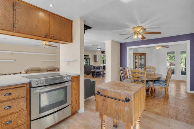 7056 Madrone Ln, Browns Valley, CA 95918