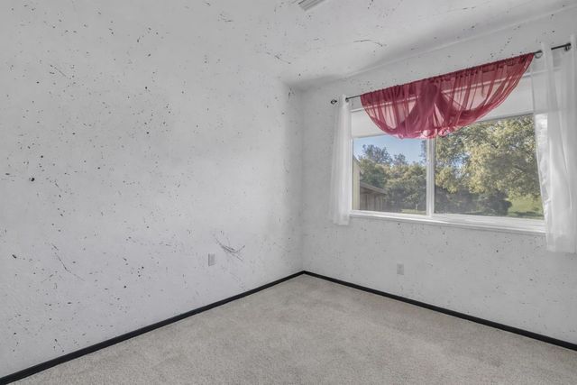 7056 Madrone Ln, Browns Valley, CA 95918