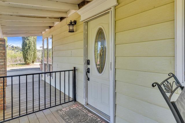 7056 Madrone Ln, Browns Valley, CA 95918