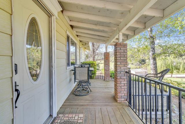 7056 Madrone Ln, Browns Valley, CA 95918