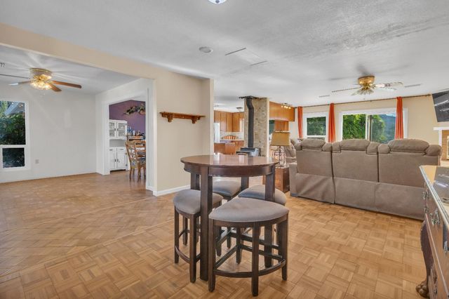 7056 Madrone Ln, Browns Valley, CA 95918