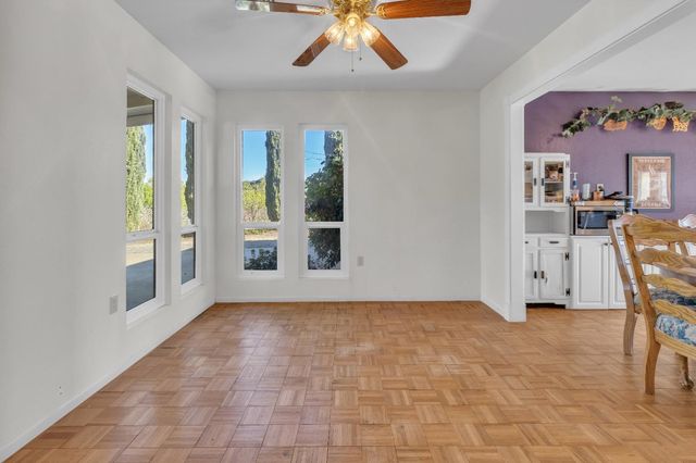 7056 Madrone Ln, Browns Valley, CA 95918