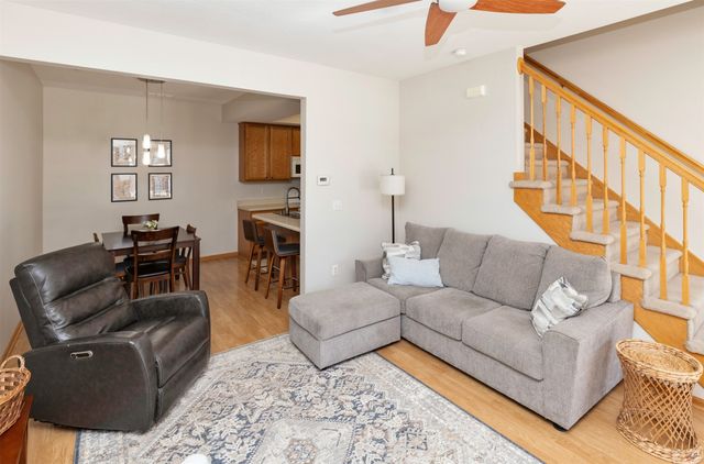 500 N Valley Drive 403, Des Moines, IA 50312