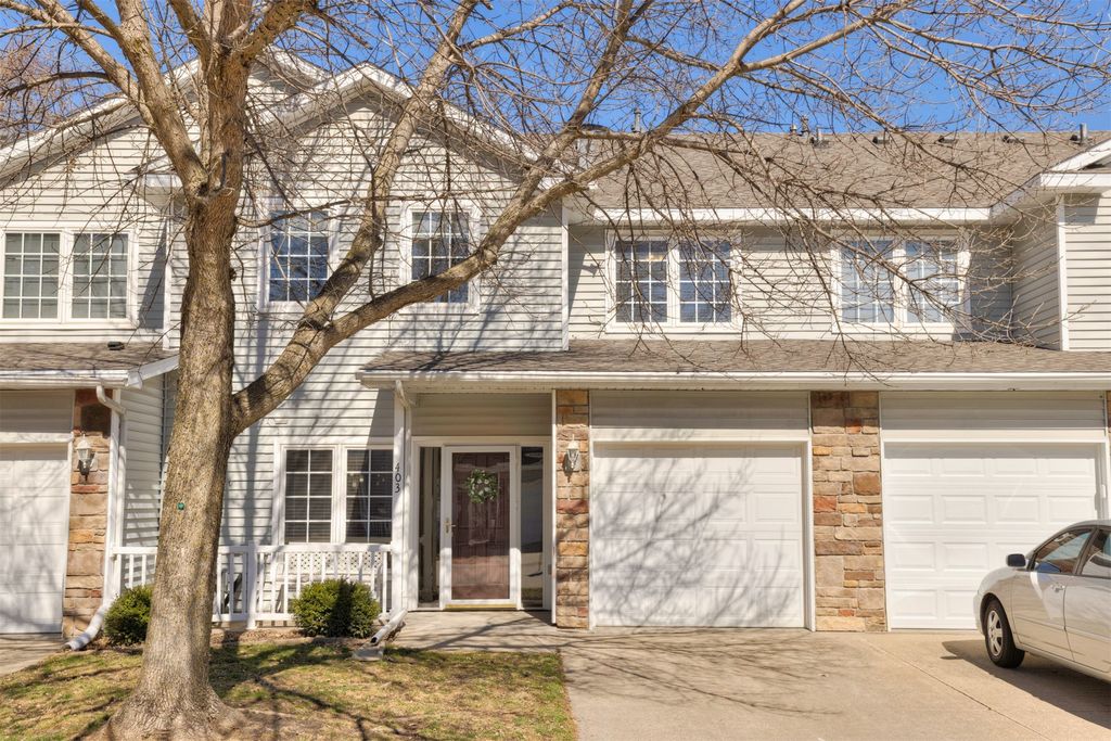 500 N Valley Drive 403, Des Moines, IA 50312