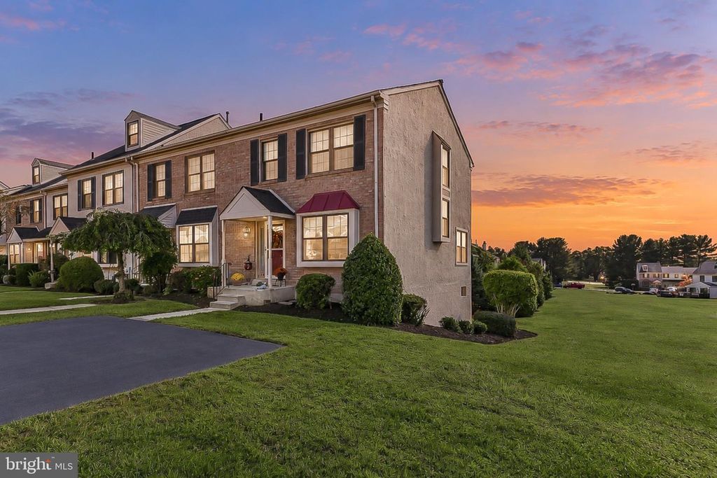 343 SCOLA RD, BROOKHAVEN, PA 19015 — exterior