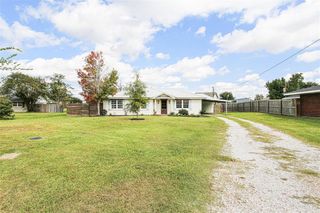 28 Horseshoe Lane, Sulphur, LA 70663