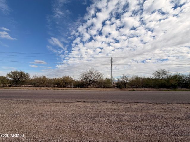 201 N ELEVEN MILE CORNER Road 11, Eloy, AZ 85131
