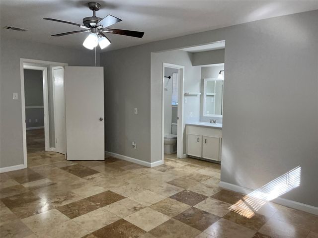 2402 Fawnwood Lane, Spring, TX 77386