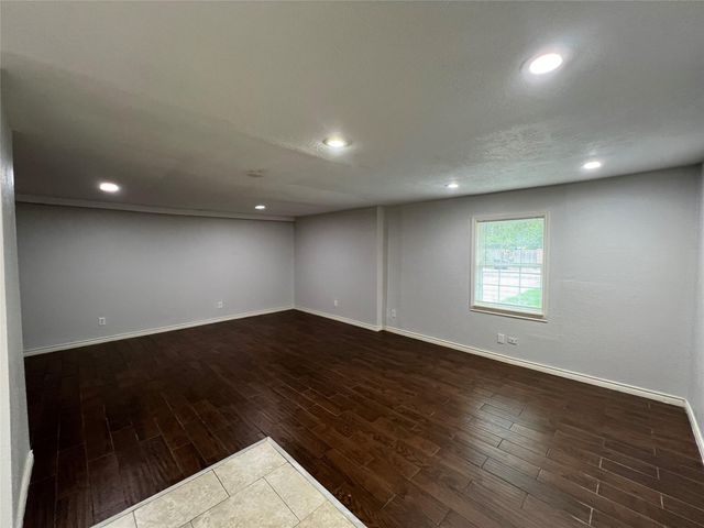 2402 Fawnwood Lane, Spring, TX 77386