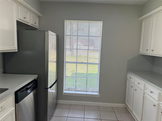 2402 Fawnwood Lane, Spring, TX 77386