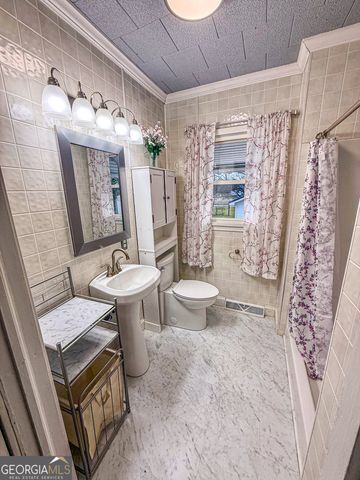 231 Mountain View Road, Trion, GA 30753