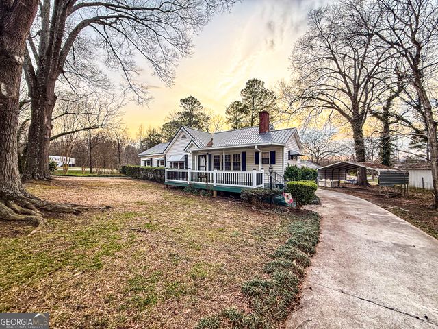 231 Mountain View Road, Trion, GA 30753