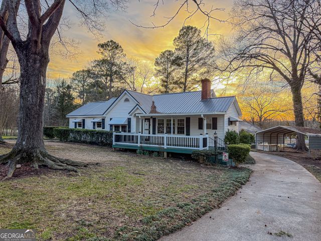 231 Mountain View Road, Trion, GA 30753