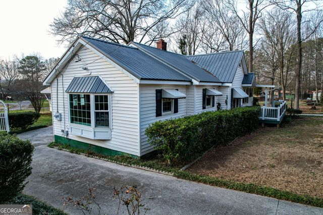 231 Mountain View Road, Trion, GA 30753