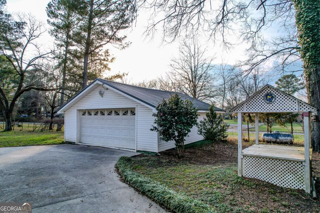 231 Mountain View Road, Trion, GA 30753