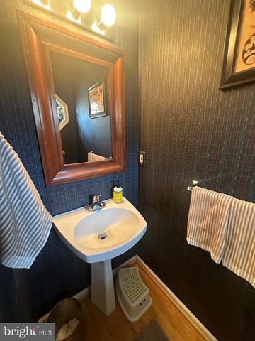 226 CAYMAN CT, Wilmington, DE 19808