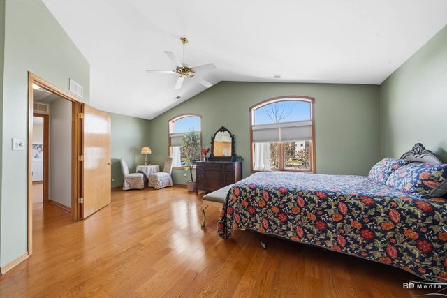 18523 Pine Lake Drive 4, Tinley Park, IL 60477