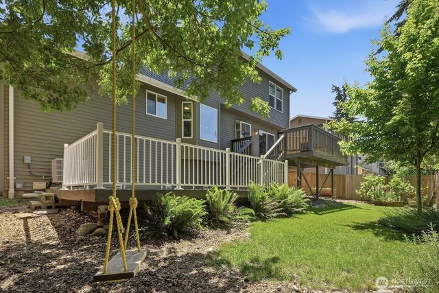 8128 NE 161st Place, Kenmore, WA 98028