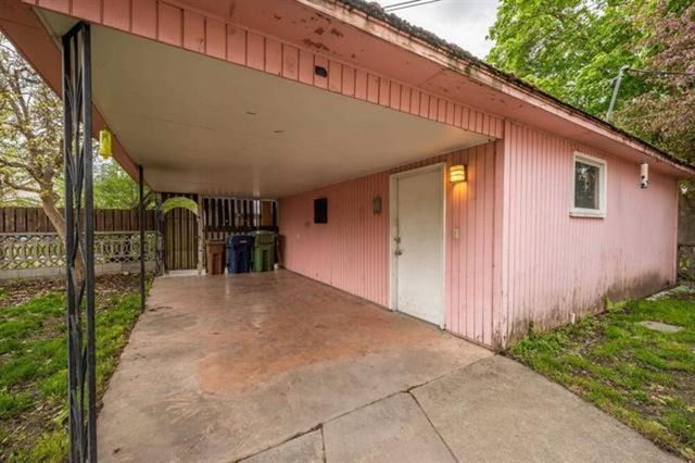 1813 W MISSION Ave, Spokane, WA 99201