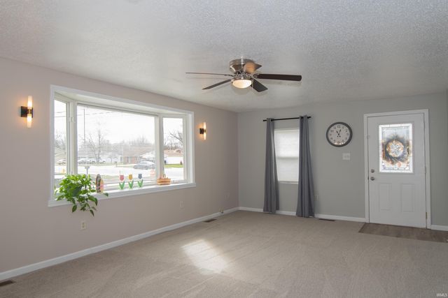 5223 Stellhorn Road, Fort Wayne, IN 46815