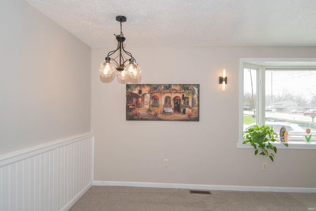 5223 Stellhorn Road, Fort Wayne, IN 46815