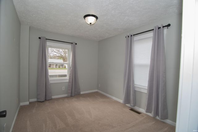 5223 Stellhorn Road, Fort Wayne, IN 46815