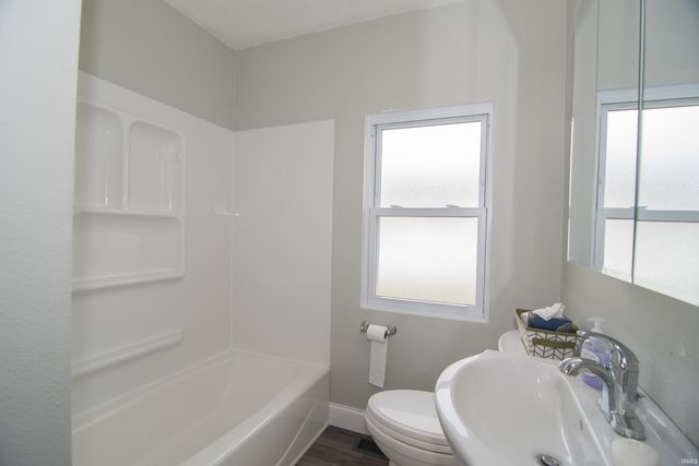 5223 Stellhorn Road, Fort Wayne, IN 46815