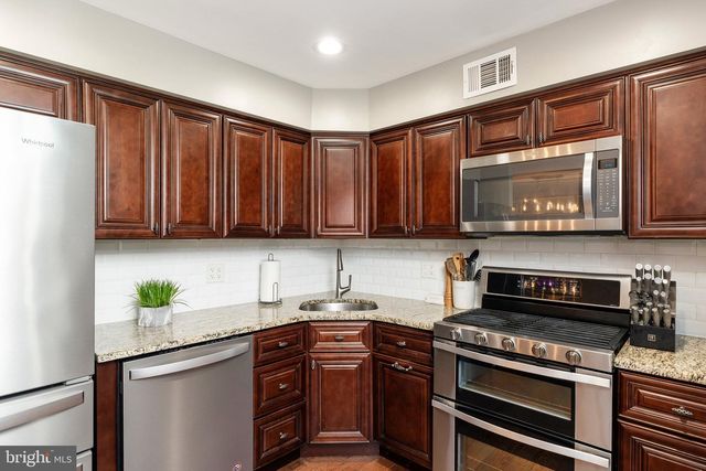 82 TYNEMOUTH CT, Robbinsville, NJ 08691