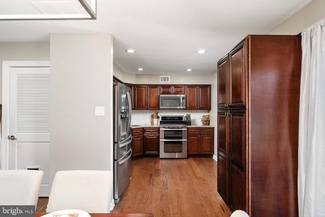 82 TYNEMOUTH CT, Robbinsville, NJ 08691