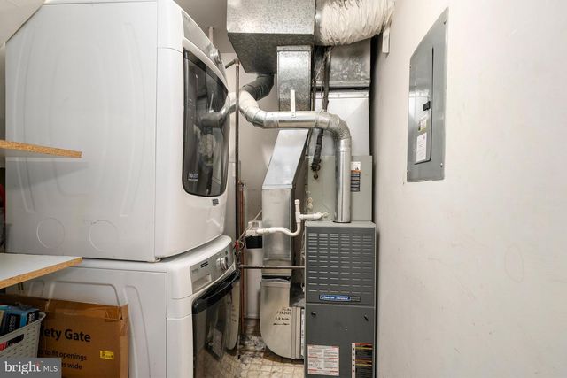 82 TYNEMOUTH CT, Robbinsville, NJ 08691