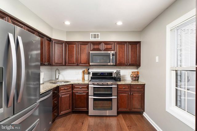 82 TYNEMOUTH CT, Robbinsville, NJ 08691