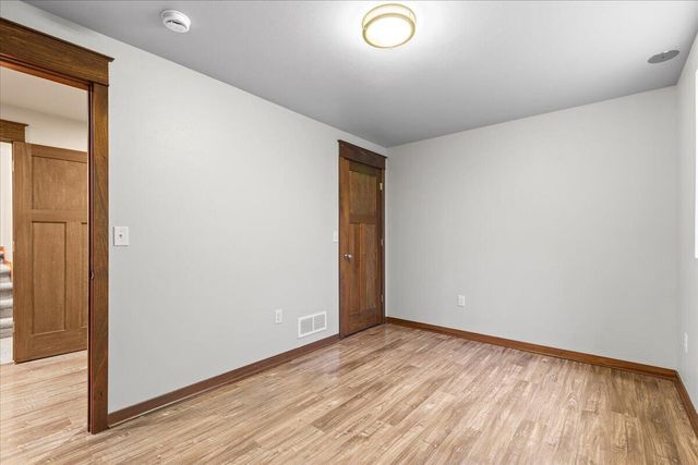 453 Western COURT, West Bend, WI 53095