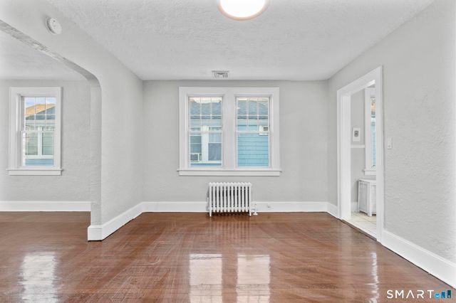 525 Westfield Avenue, Bridgeport, CT 06606