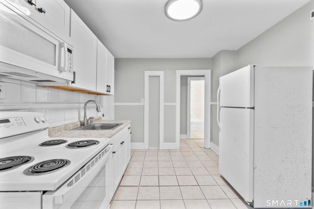 525 Westfield Avenue, Bridgeport, CT 06606